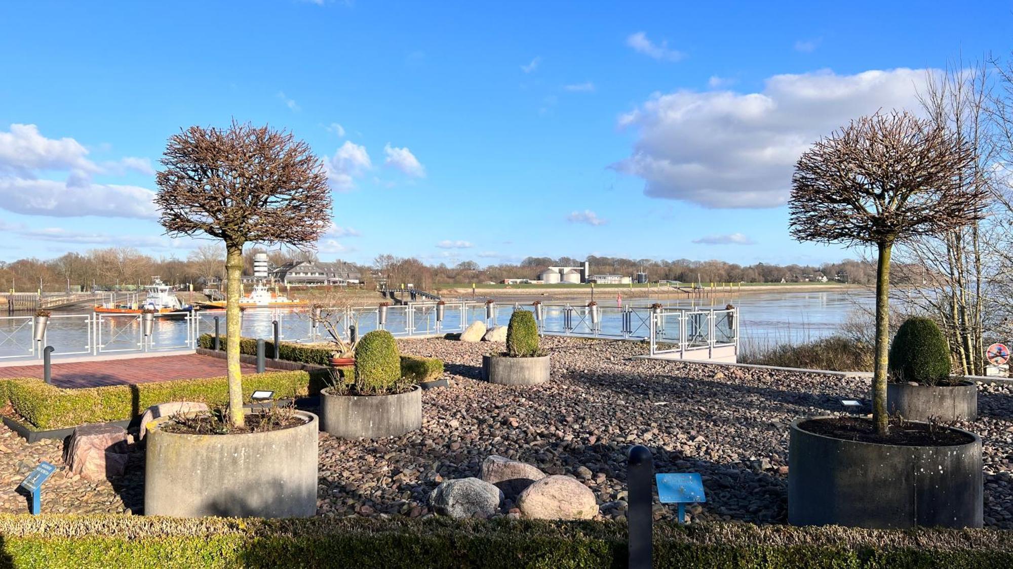 Gaestehaus Weserblick Am Weser-Sandstrand Berne 外观 照片
